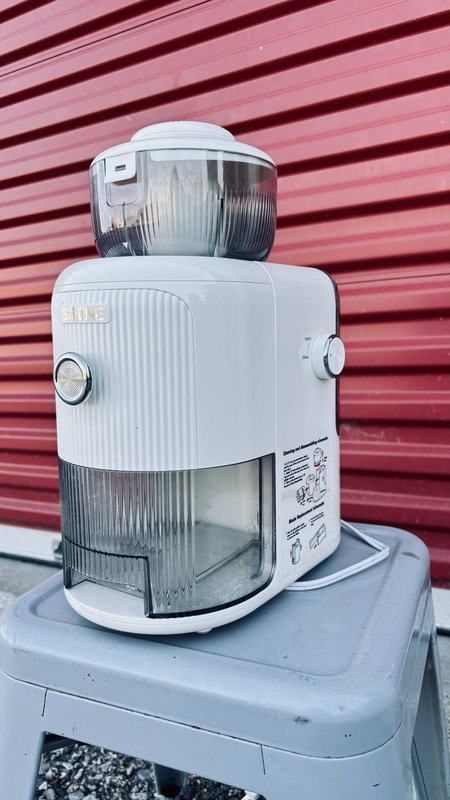 electric cheese grater and salad maker