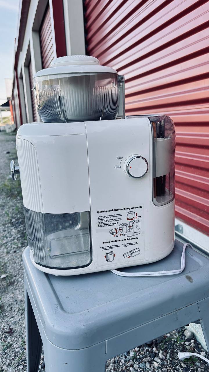 Electric cheese grater and salad maker · #20