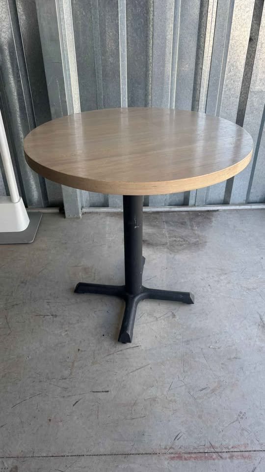 Commercial Round Wood Dining / Bistro Table with Heavy-Duty Cast Metal Pedestal Base · #22